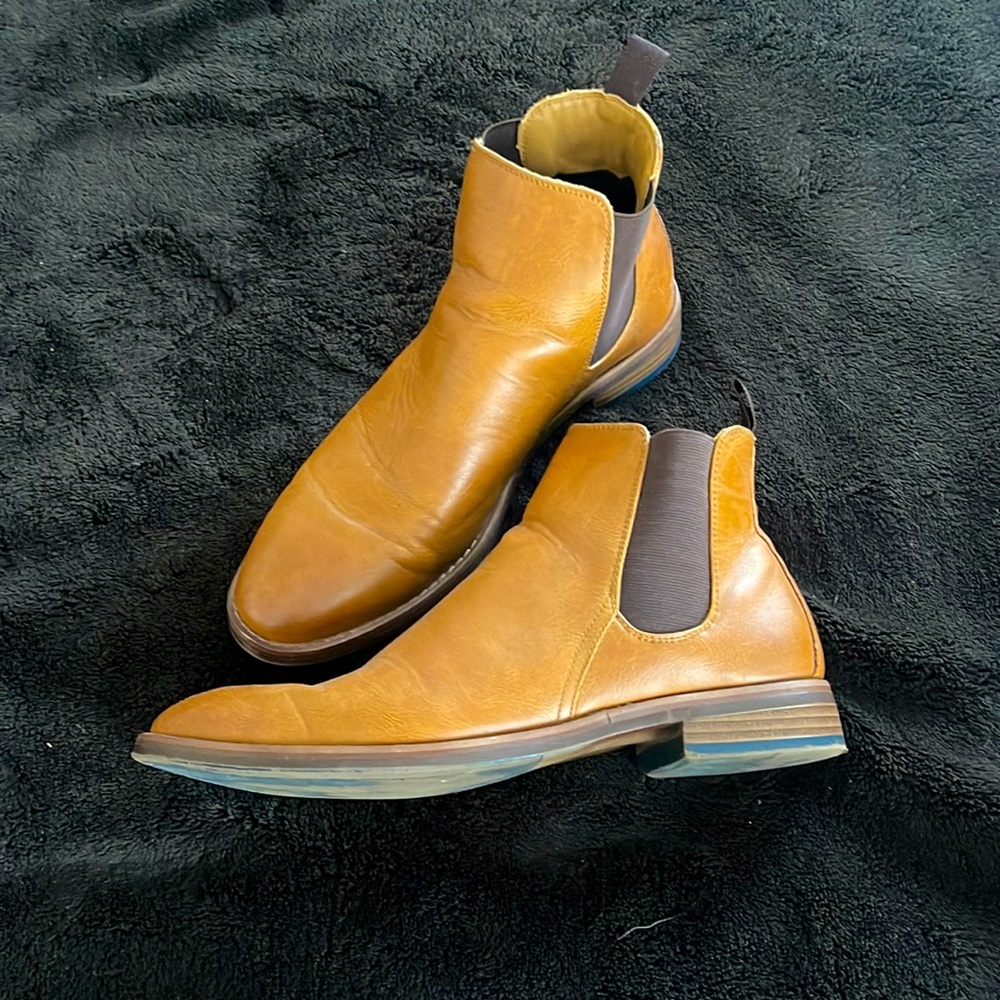 Tan Chelsea boots